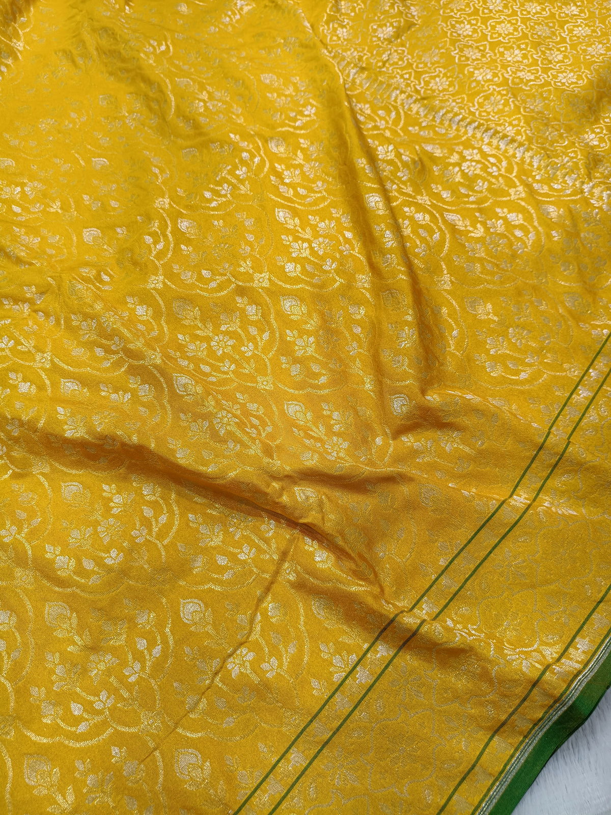 Mustard Gold Shade Handwoven Kataan Ektara Jamdani Saree