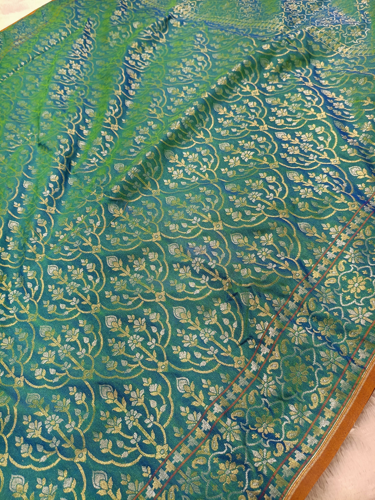 Sea Green Shade Handwoven Kataan Ektara Jamdani Saree
