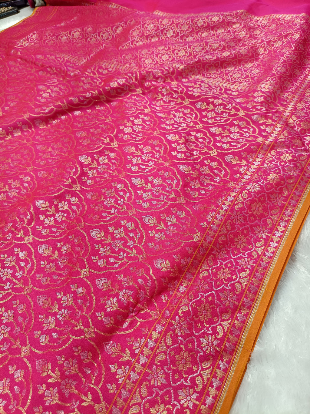 Rani Pink Shade Handwoven Kataan Ektara Jamdani Saree