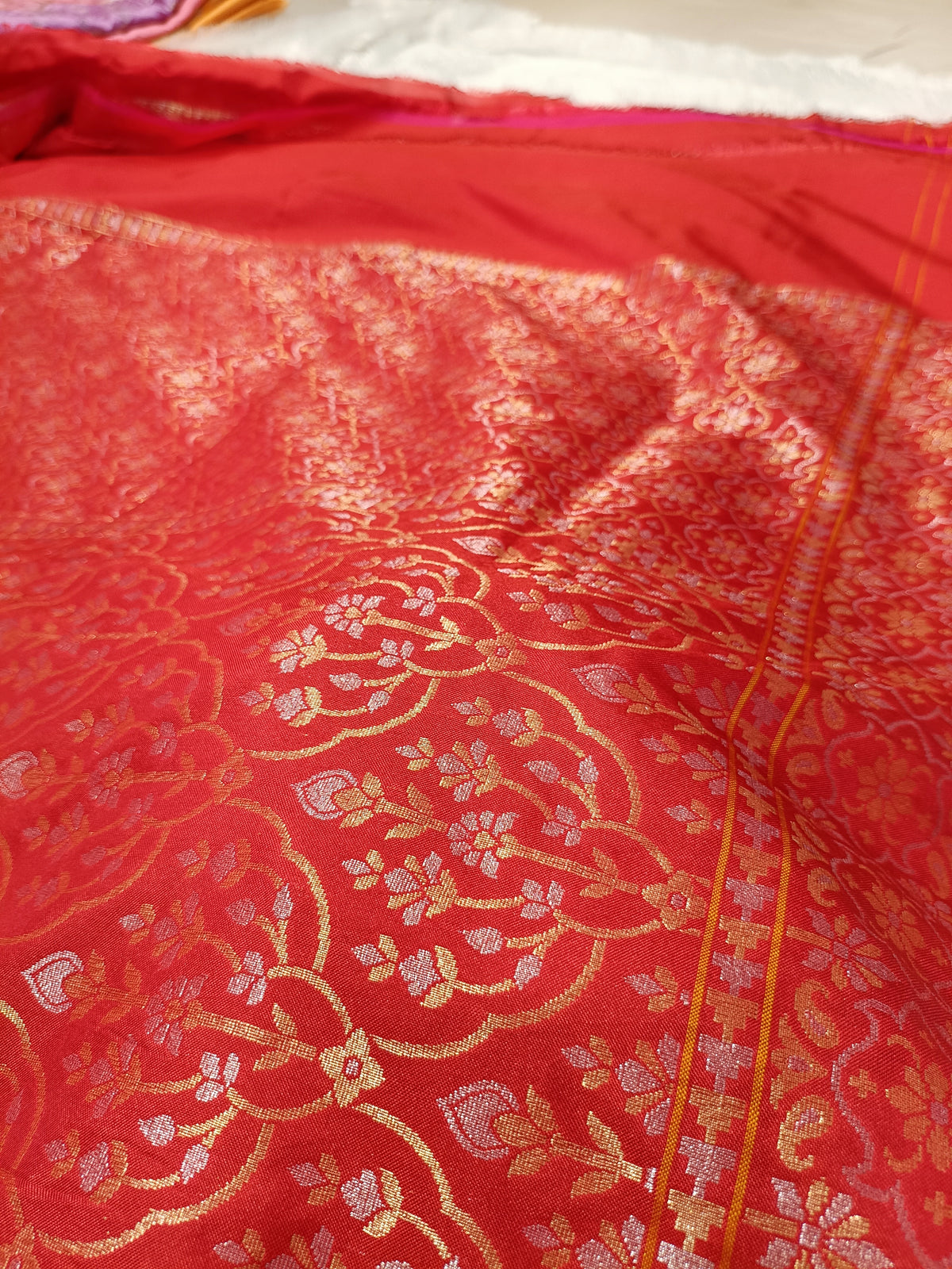Bridal Red Shade Handwoven Kataan Ektara Jamdani Saree