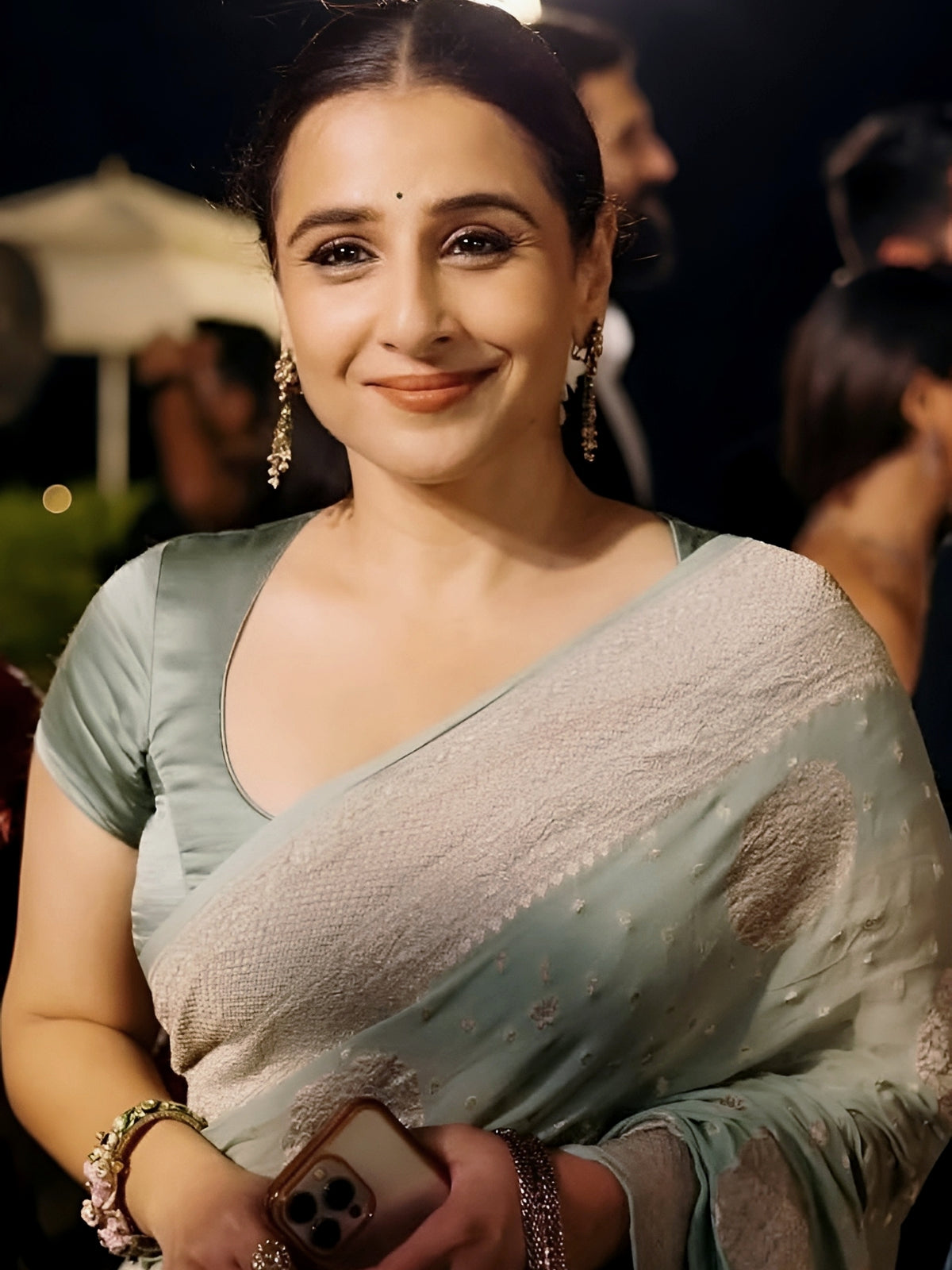 Vidya Balan Ma'am Inspired Handwoven Khaddi Chiffon Georgette Saree
