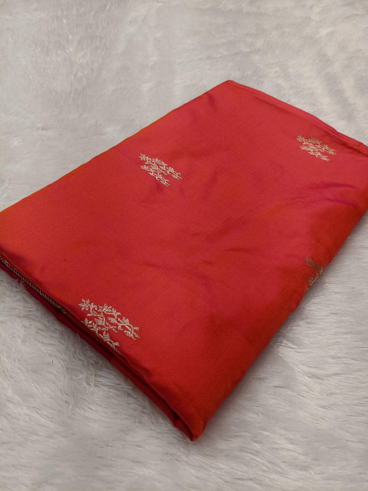 Orange Rani Pink Shade High Percentage Zari Weaving Handwoven Kataan Silk Saree
