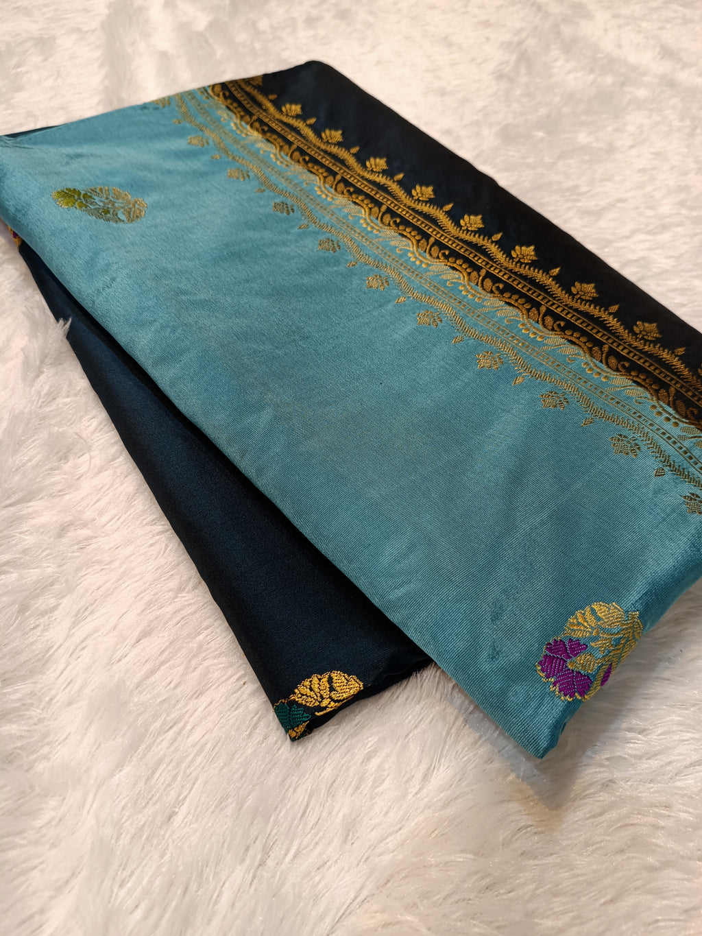 Dual Blue Shade High Percentage Zari Weaving Handwoven Kataan Silk Saree