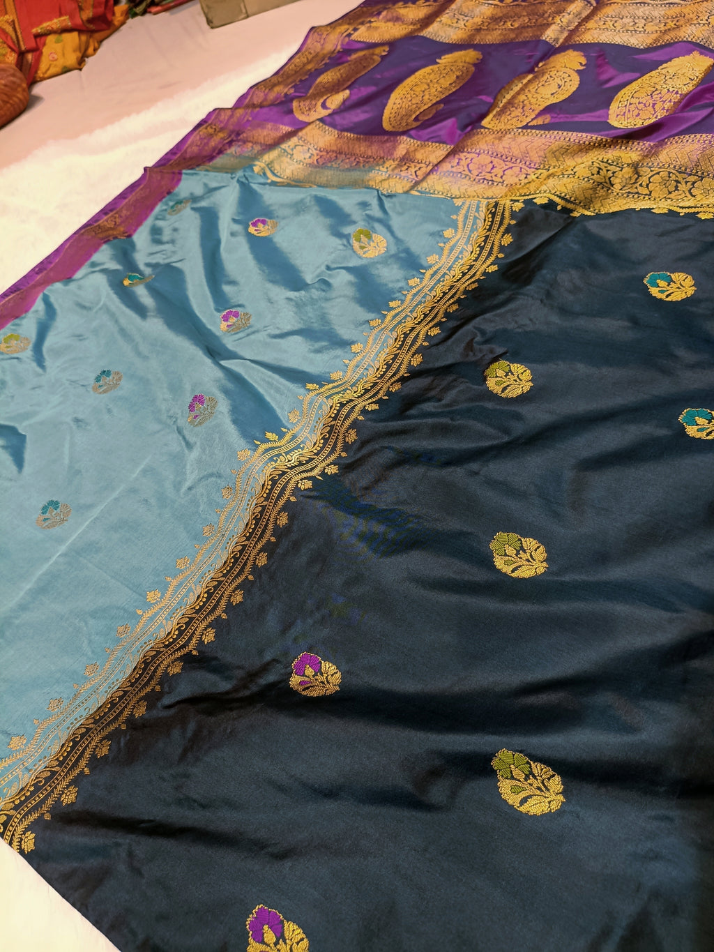 Dual Blue Shade High Percentage Zari Weaving Handwoven Kataan Silk Saree