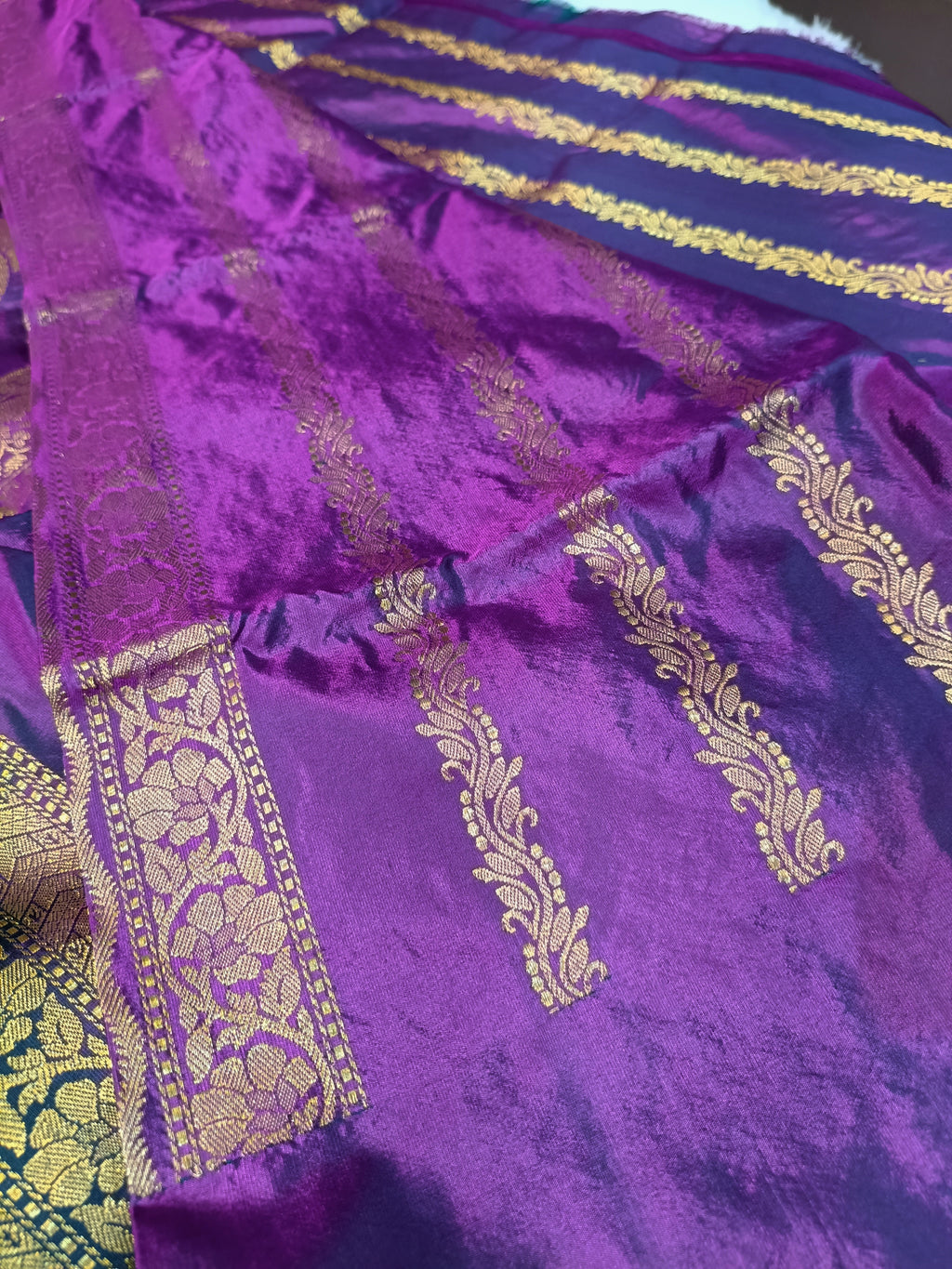 Dual Blue Shade High Percentage Zari Weaving Handwoven Kataan Silk Saree