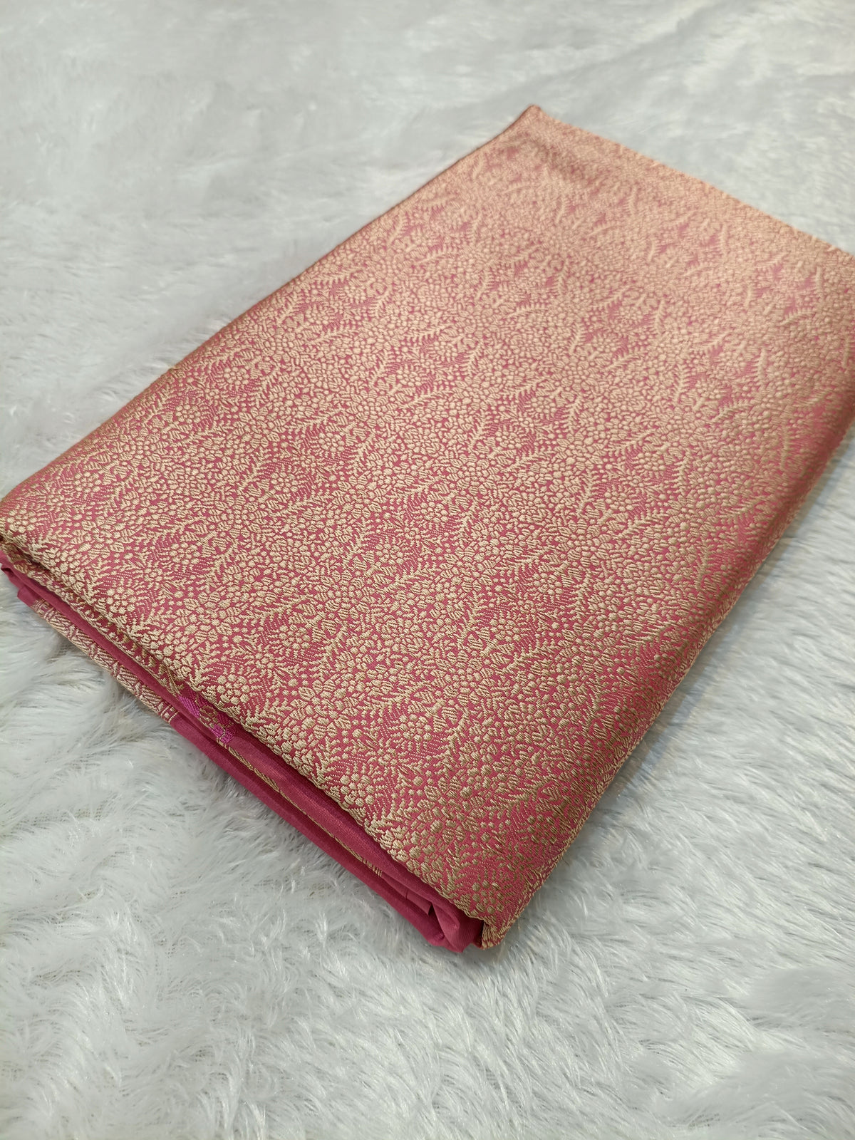 Mauve Shade High Percentage Zari Weaving Handwoven Kataan Silk Saree