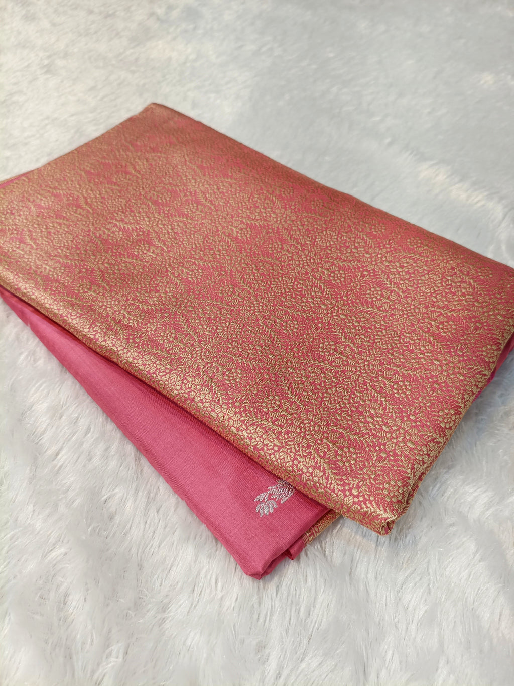 Mauve Shade High Percentage Zari Weaving Handwoven Kataan Silk Saree