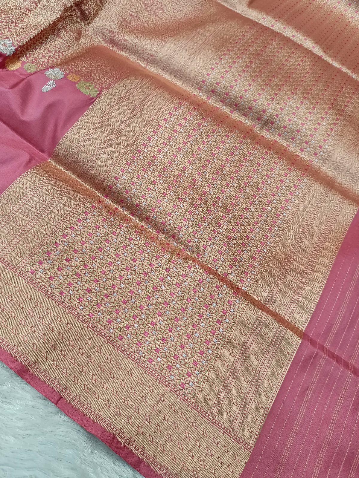 Mauve Shade High Percentage Zari Weaving Handwoven Kataan Silk Saree