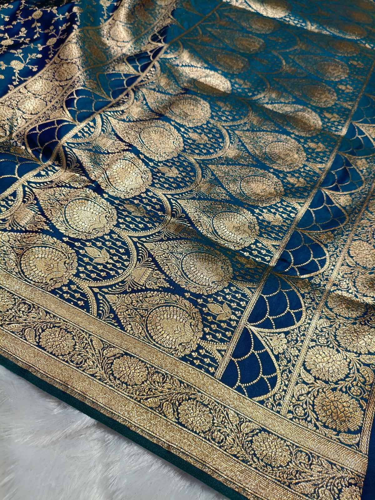 Dual Royal Blue Shade Handwoven Kataan Mashru Silk Saree