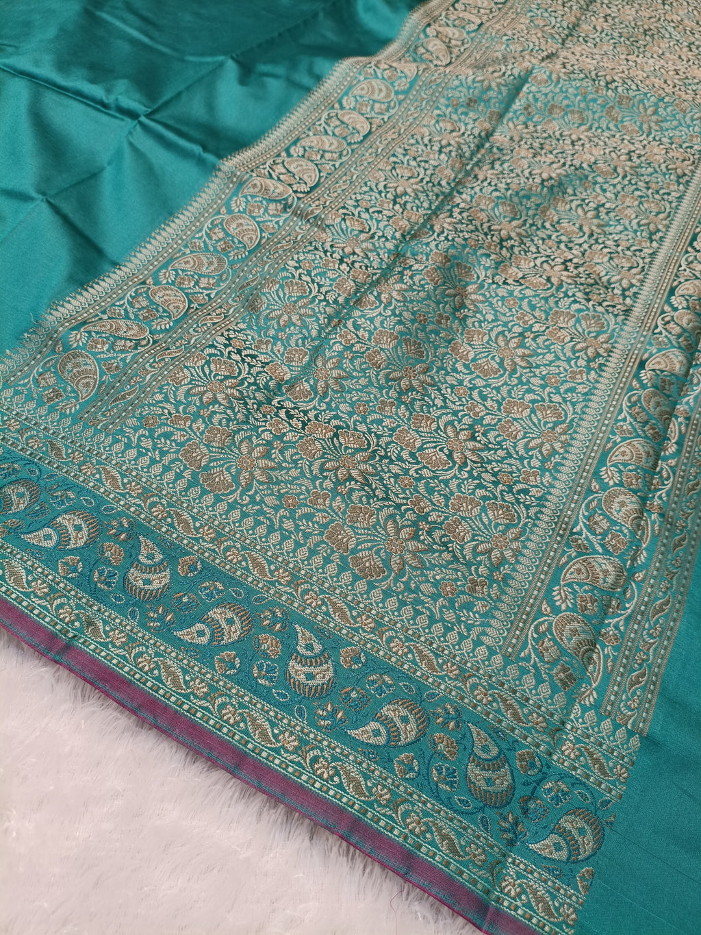 Sea Green Shade Paper Silk Pashmina Border & Anchal Banarasi