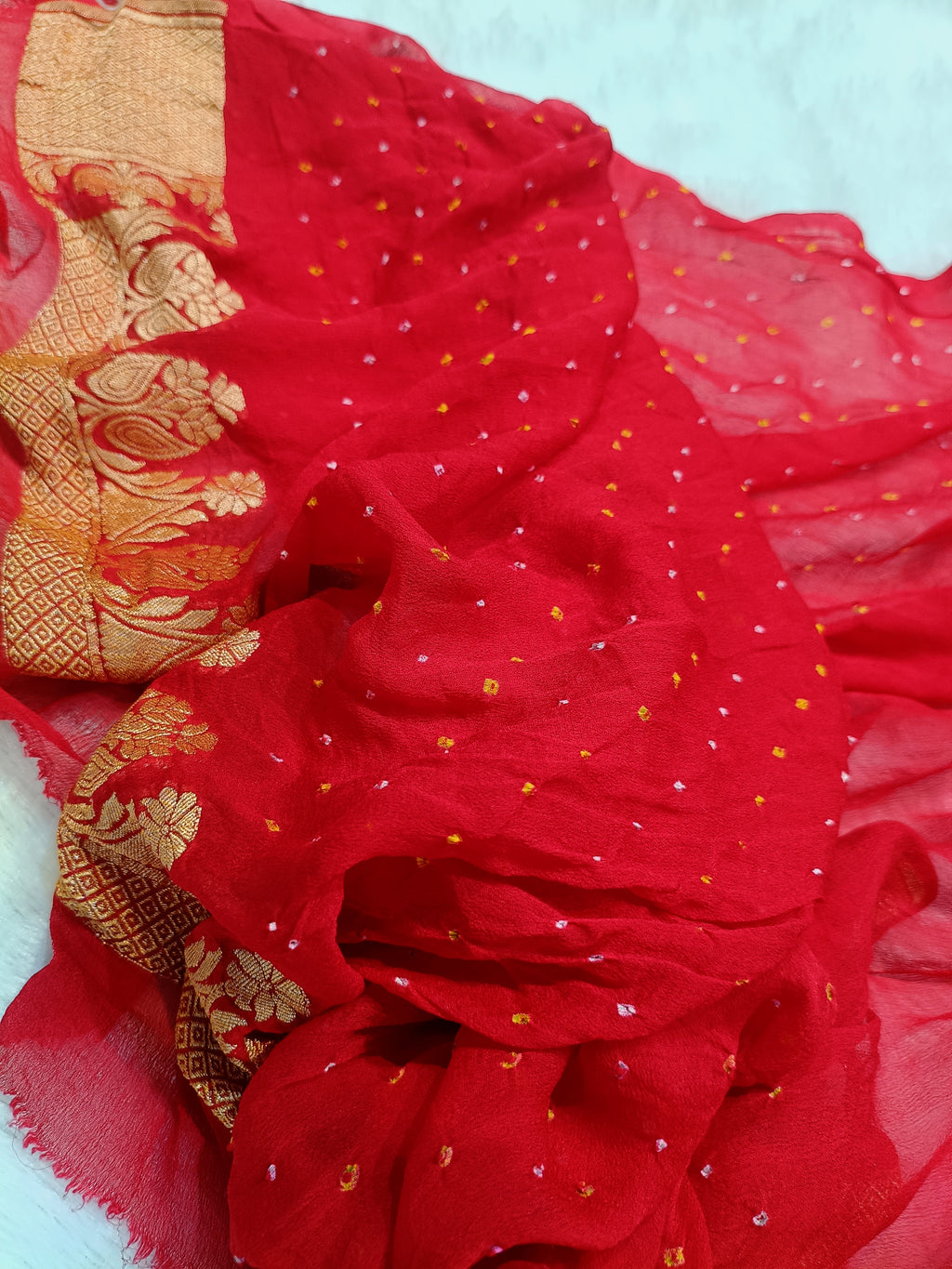Bridal Red with Rani Shade Handwoven Khaddi Chiffon Rai Dana Bandhani Saree