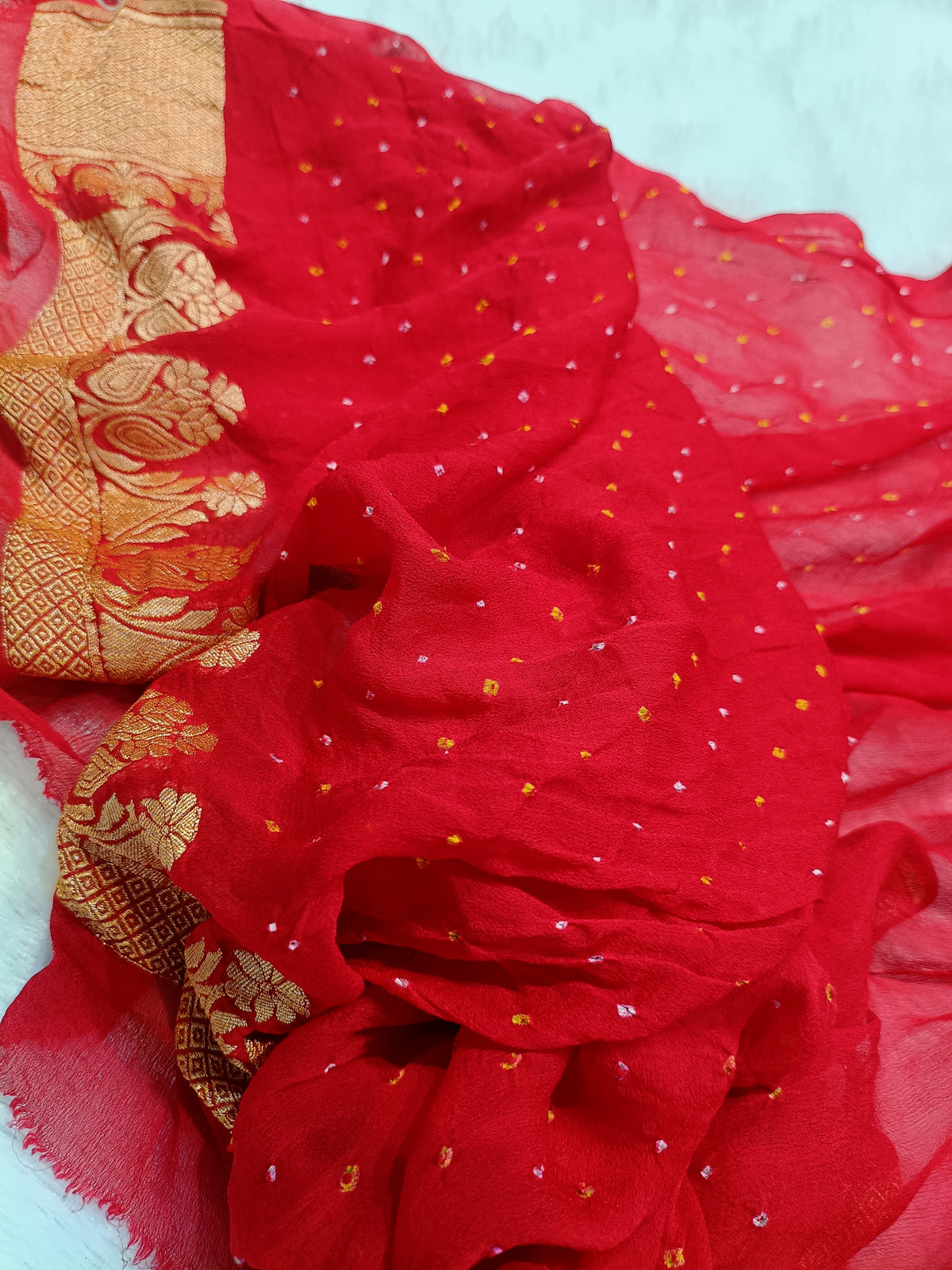 Bridal Red with Rani Shade Handwoven Khaddi Chiffon Rai Dana Bandhani Saree