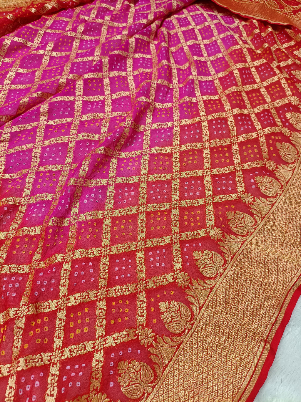 Bridal Red with Rani Shade Handwoven Khaddi Chiffon Rai Dana Bandhani Saree