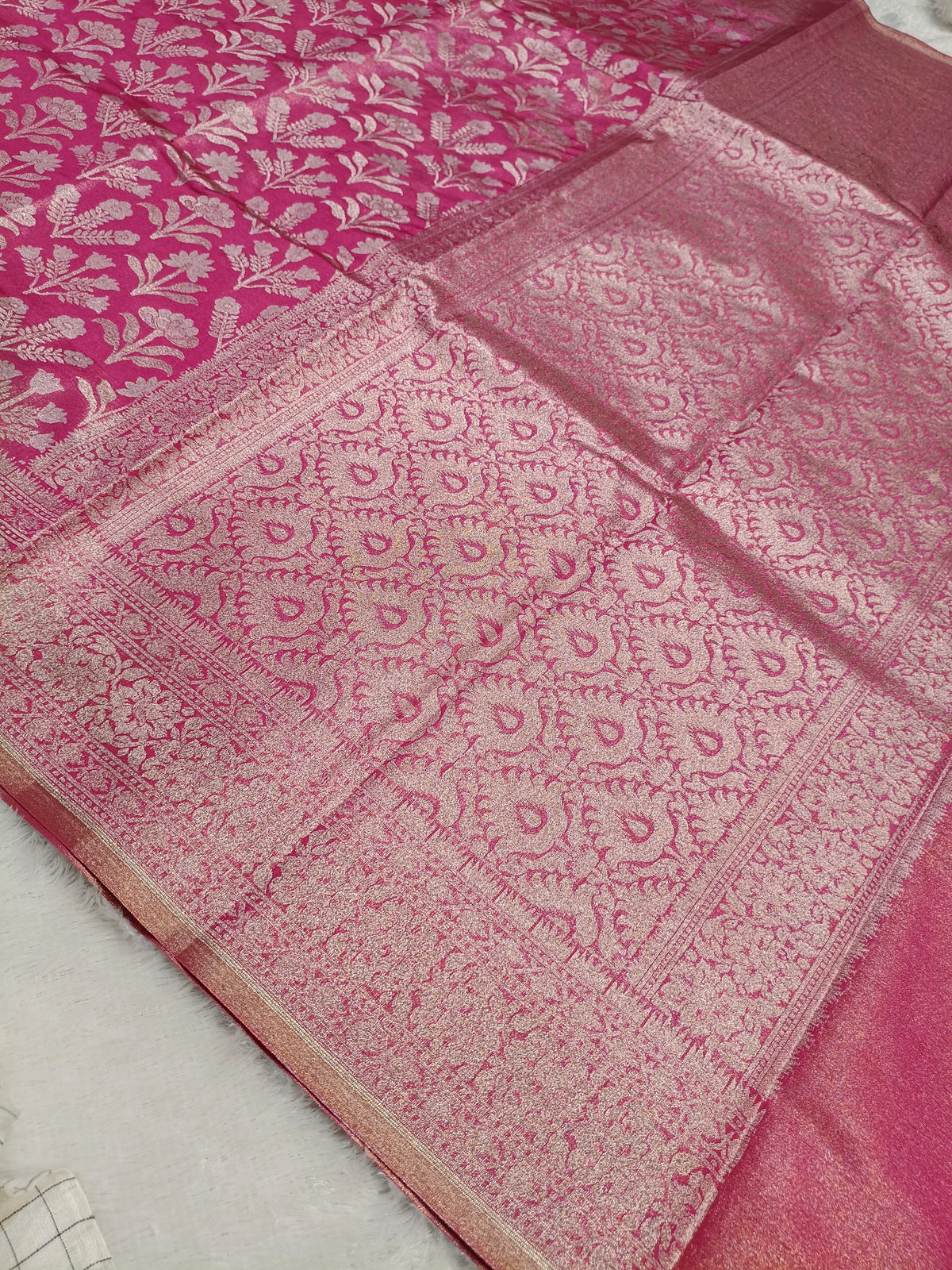 Strawberry Pink Shade Handwoven Kataan Ektara Muslin Tissue Jamdani