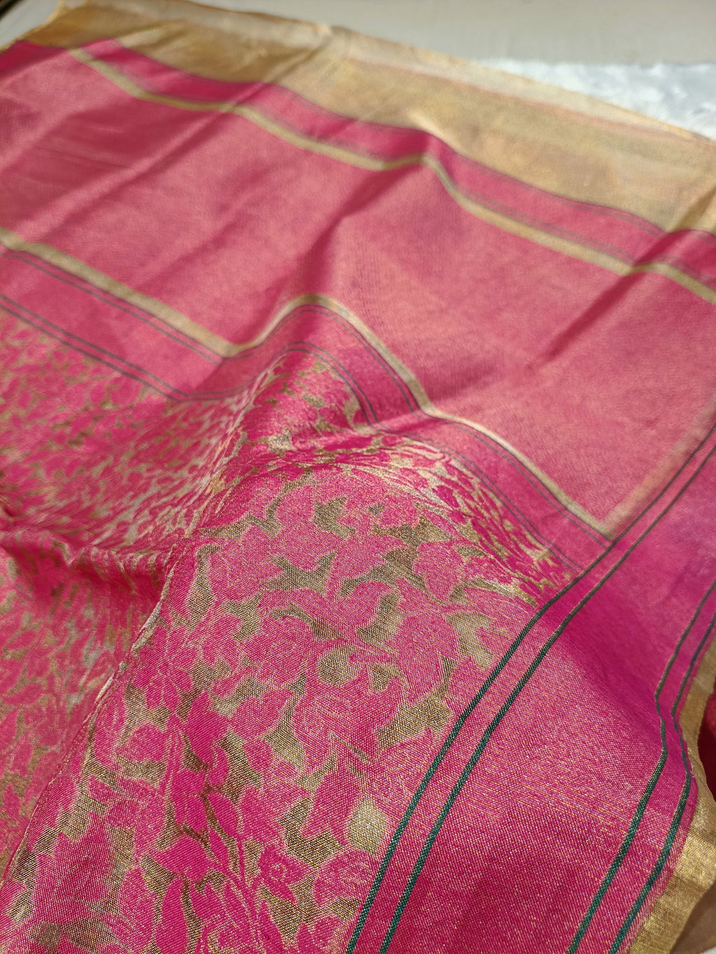 Molten Gold with Rani Pink Shade Handwoven Kataan Ektara Tissue Jamdani Banarasi