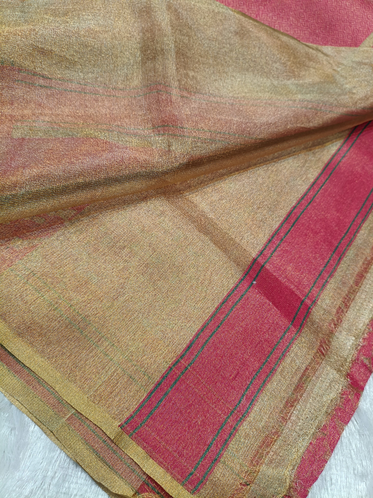 Molten Gold with Rani Pink Shade Handwoven Kataan Ektara Tissue Jamdani Banarasi