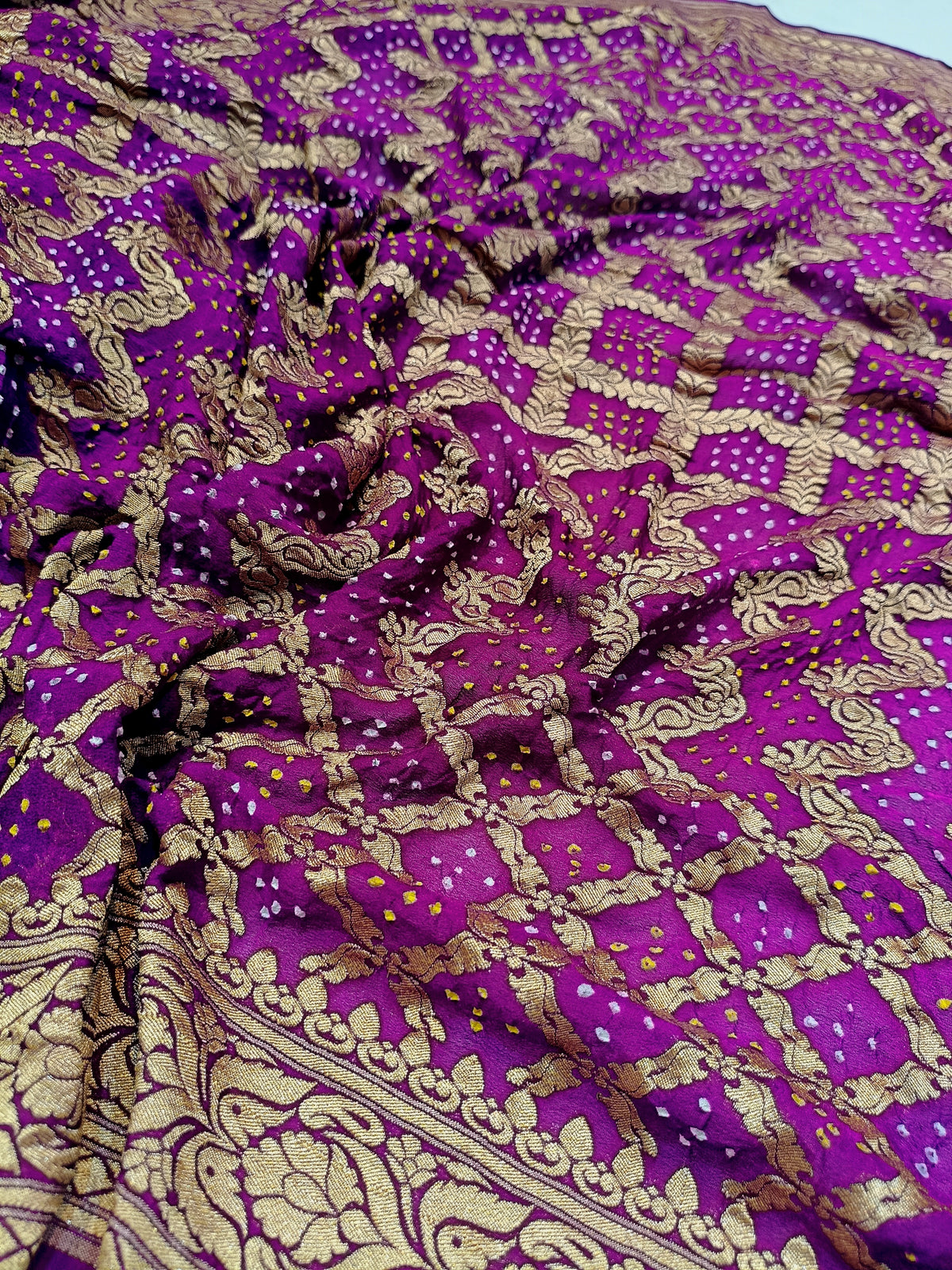 Deep Purple Shade Handwoven Khaddi Chiffon Rai Dana Bandhani Dupatta