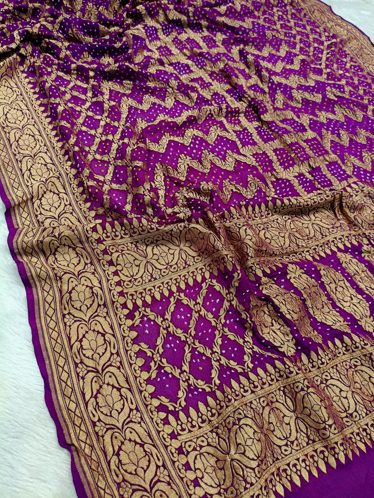 Deep Purple Shade Handwoven Khaddi Chiffon Rai Dana Bandhani Dupatta