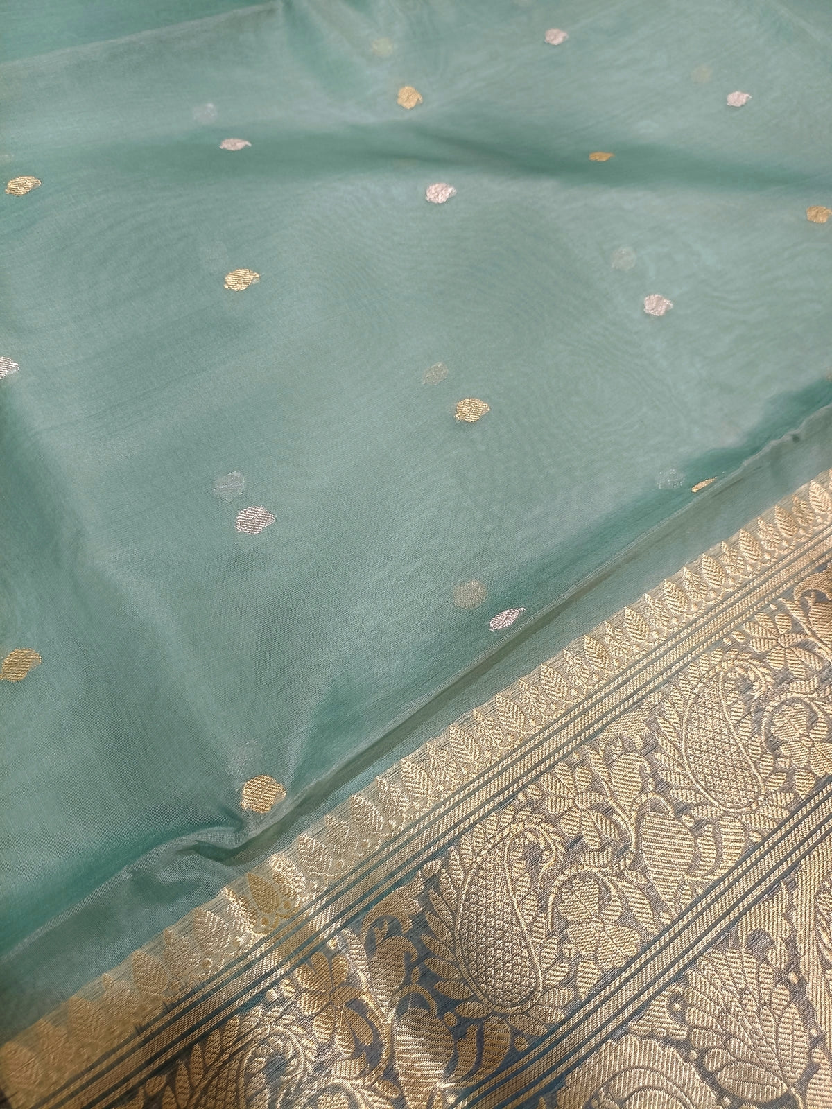 Pure Kora Organza Silk Banarasi Saree with Contrast Floral Border