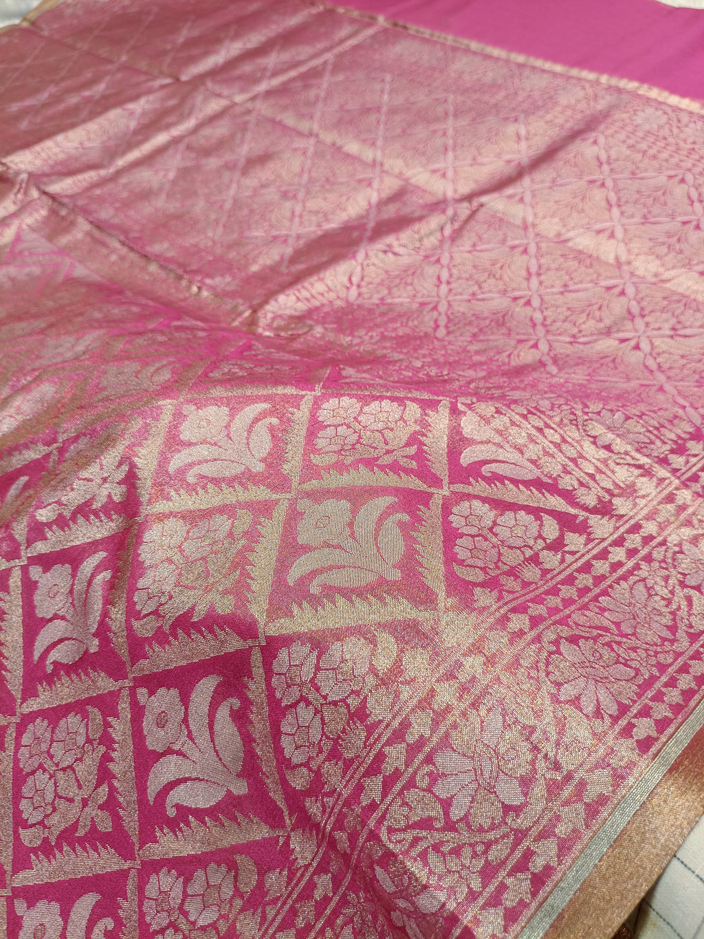 Strawberry Pink Shade Handwoven Kataan Ektara Muslin Tissue Jamdani