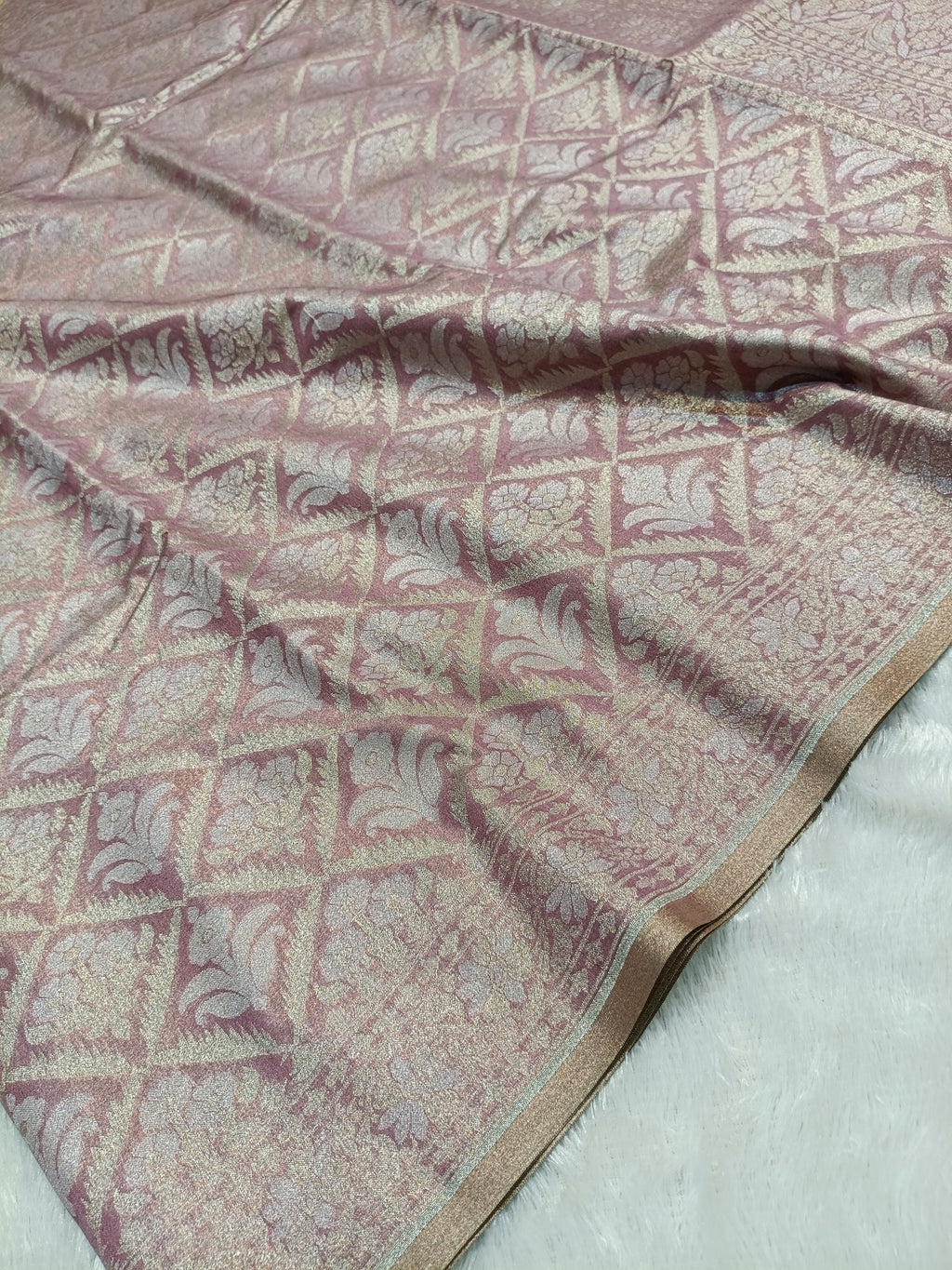 Soft Mauve Shade Handwoven Kataan Ektara Muslin Tissue Jamdani