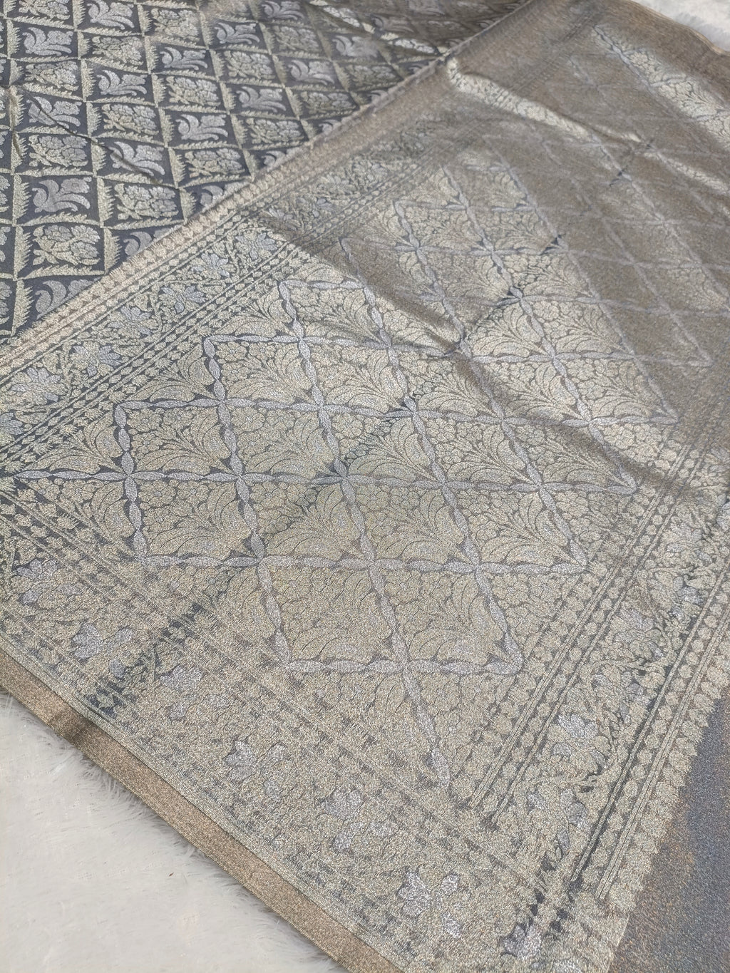 Ash Grey Shade Handwoven Kataan Ektara Muslin Tissue Jamdani
