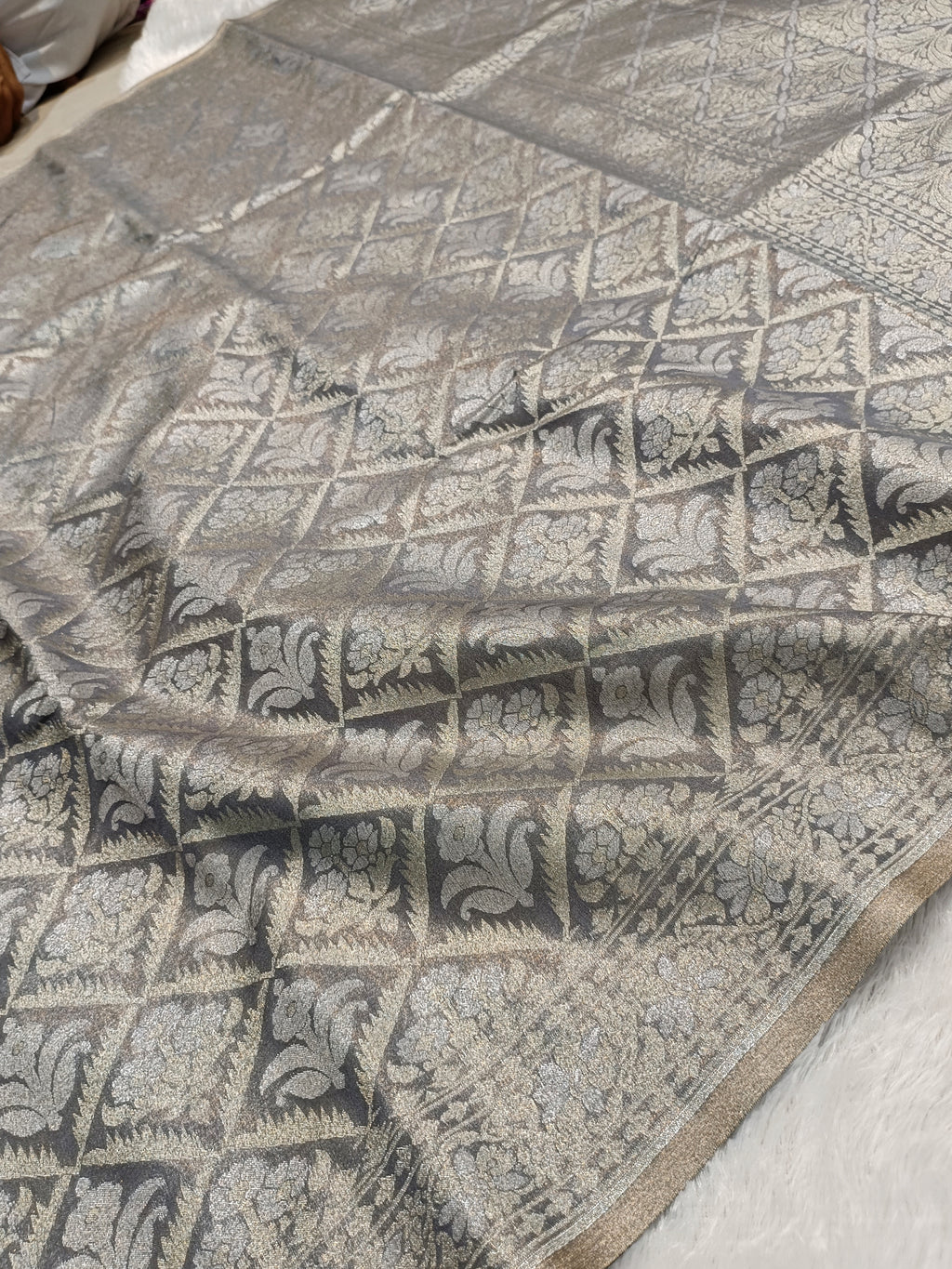 Ash Grey Shade Handwoven Kataan Ektara Muslin Tissue Jamdani