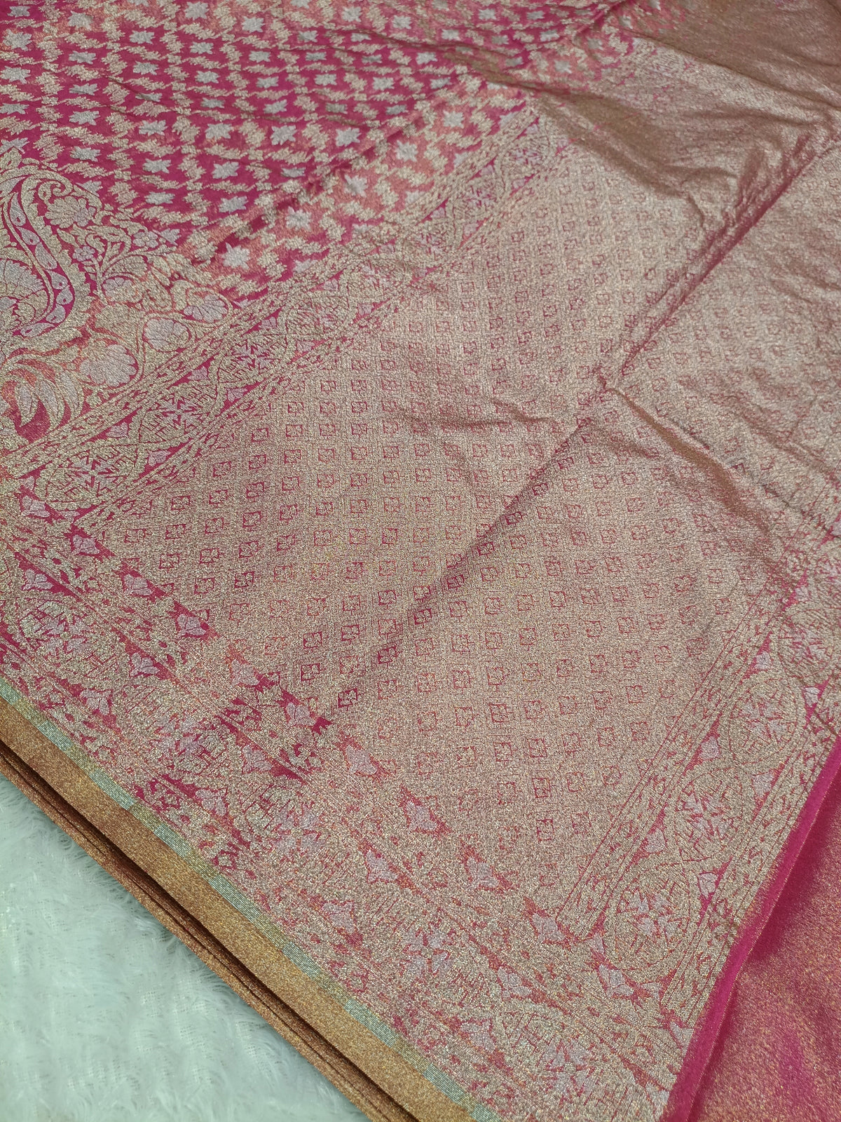 Strawberry Pink Shade Handwoven Kataan Ektara Muslin Tissue Jamdani