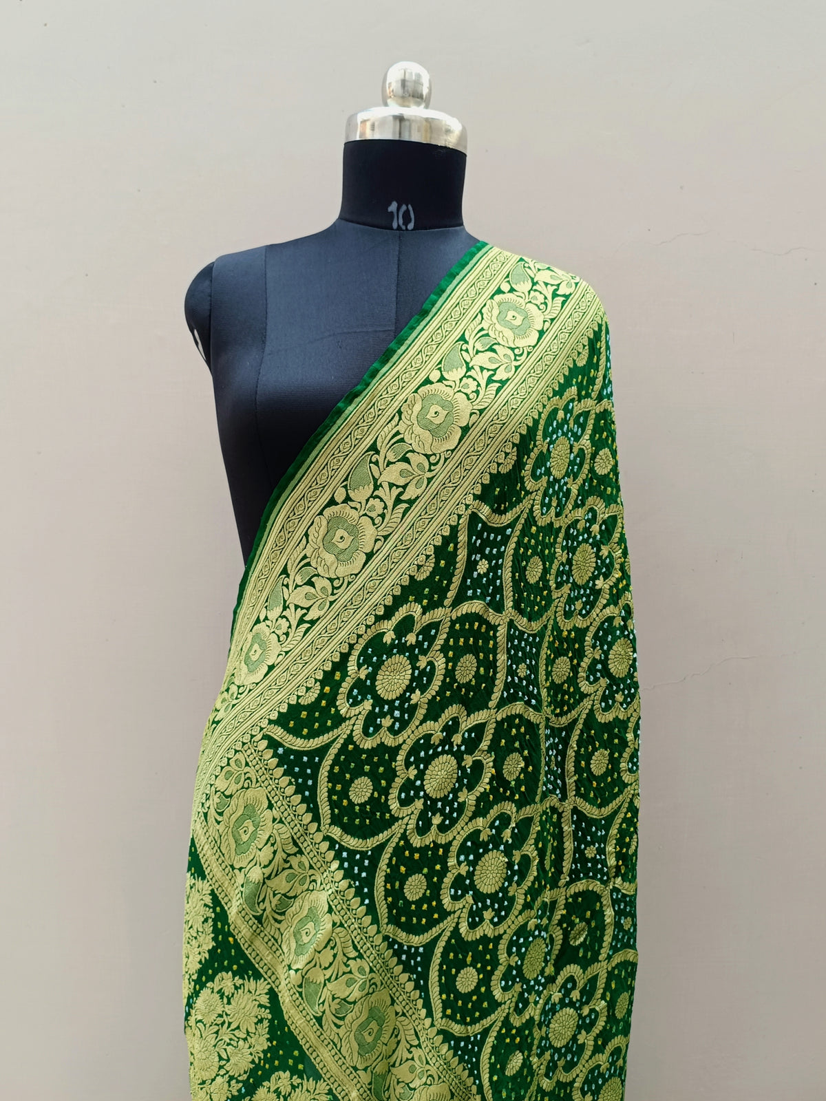 Forest Green Shade Handwoven Khaddi Chiffon Rai Dana Bandhani Dupatta