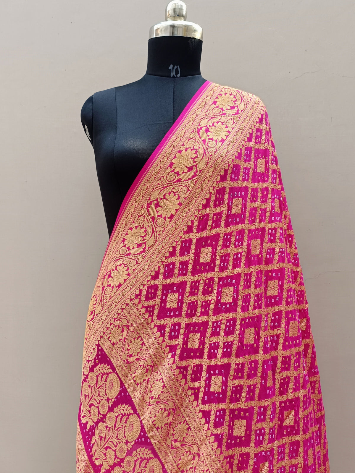 Pink Shade Handwoven Khaddi Chiffon Rai Dana Bandhani Dupatta