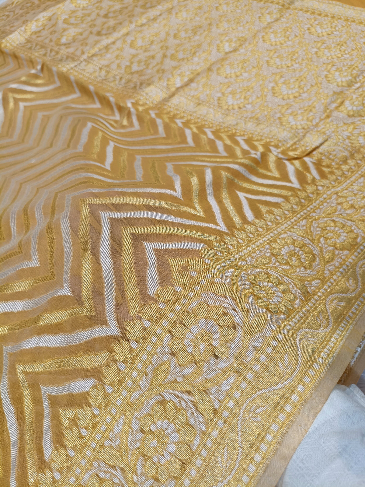 Mustard Yellow Shade Handwoven Kataan Ektara Muslin Jamdani