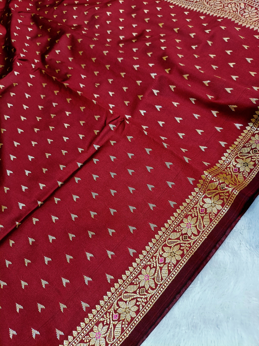 Wine Red Shade Reshmi Banarasi Silk Saree