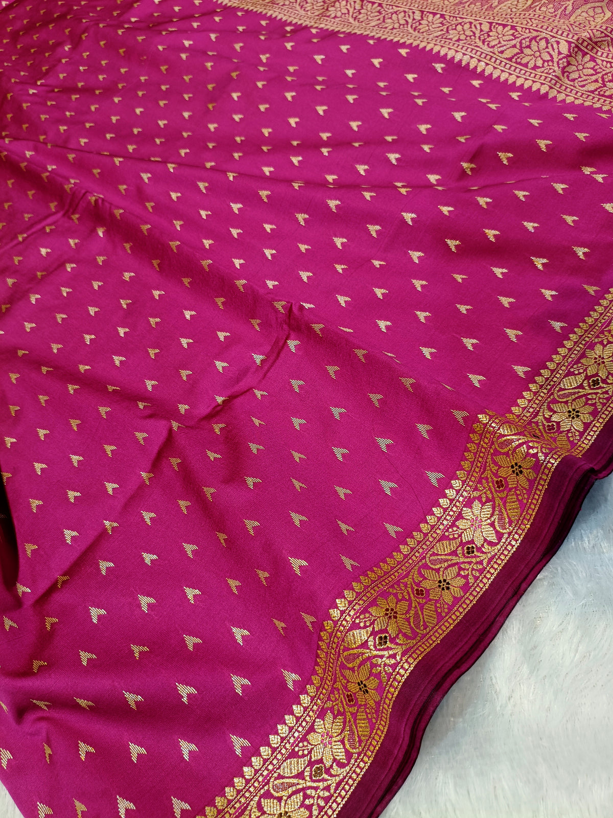 Rani Pink Shade Reshmi Banarasi Silk Saree