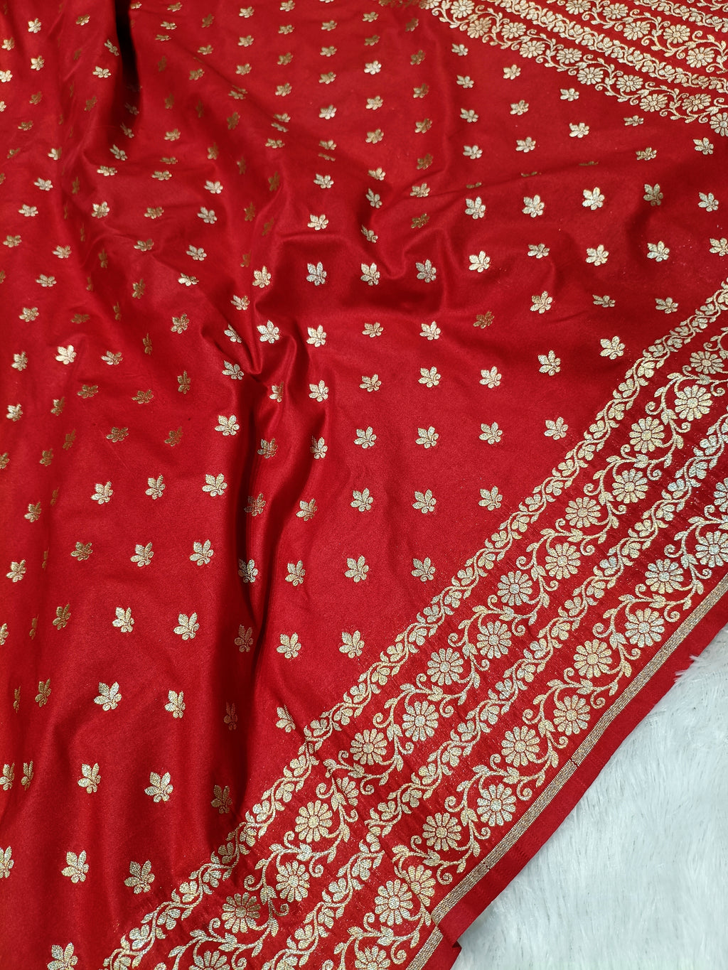 Bridal Red Shade Handwoven Paper Kataan Silk Banarasi