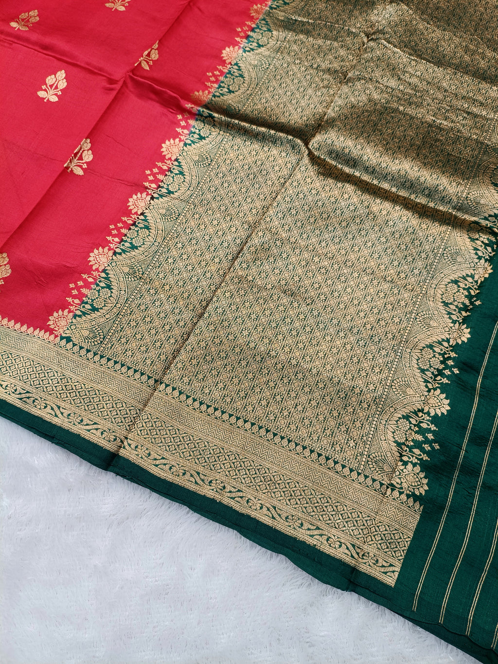 Strawberry Red With Green Shade Handwoven High Percentage Kataan Silk Banarasi