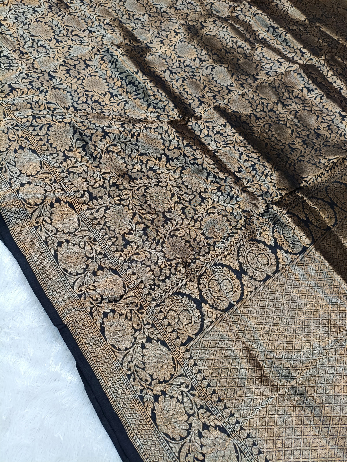 Black Shade Handwoven High Percentage Zari Kataan Silk Brocade Banarasi