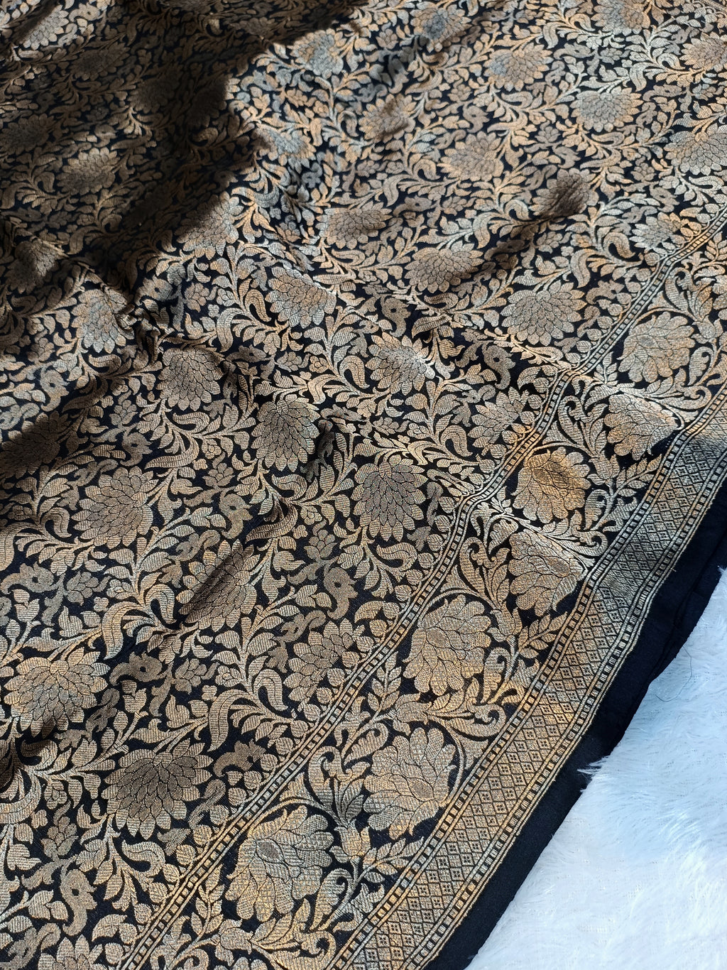 Black Shade Handwoven High Percentage Zari Kataan Silk Brocade Banarasi