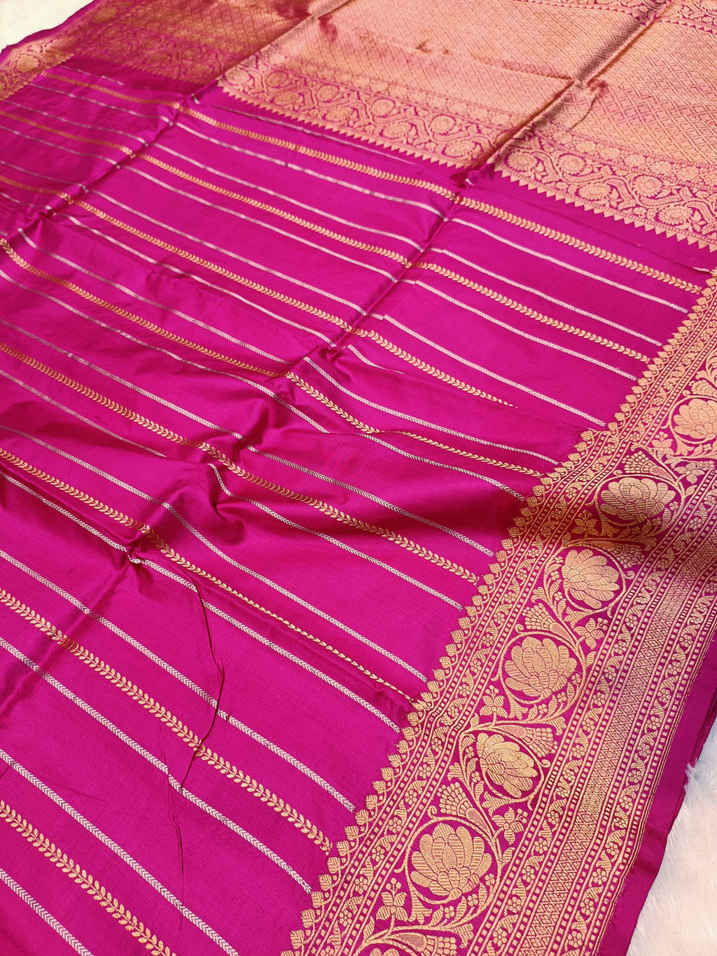 Rani Pink Shade Handwoven High Percentage Kataan Silk Banarasi
