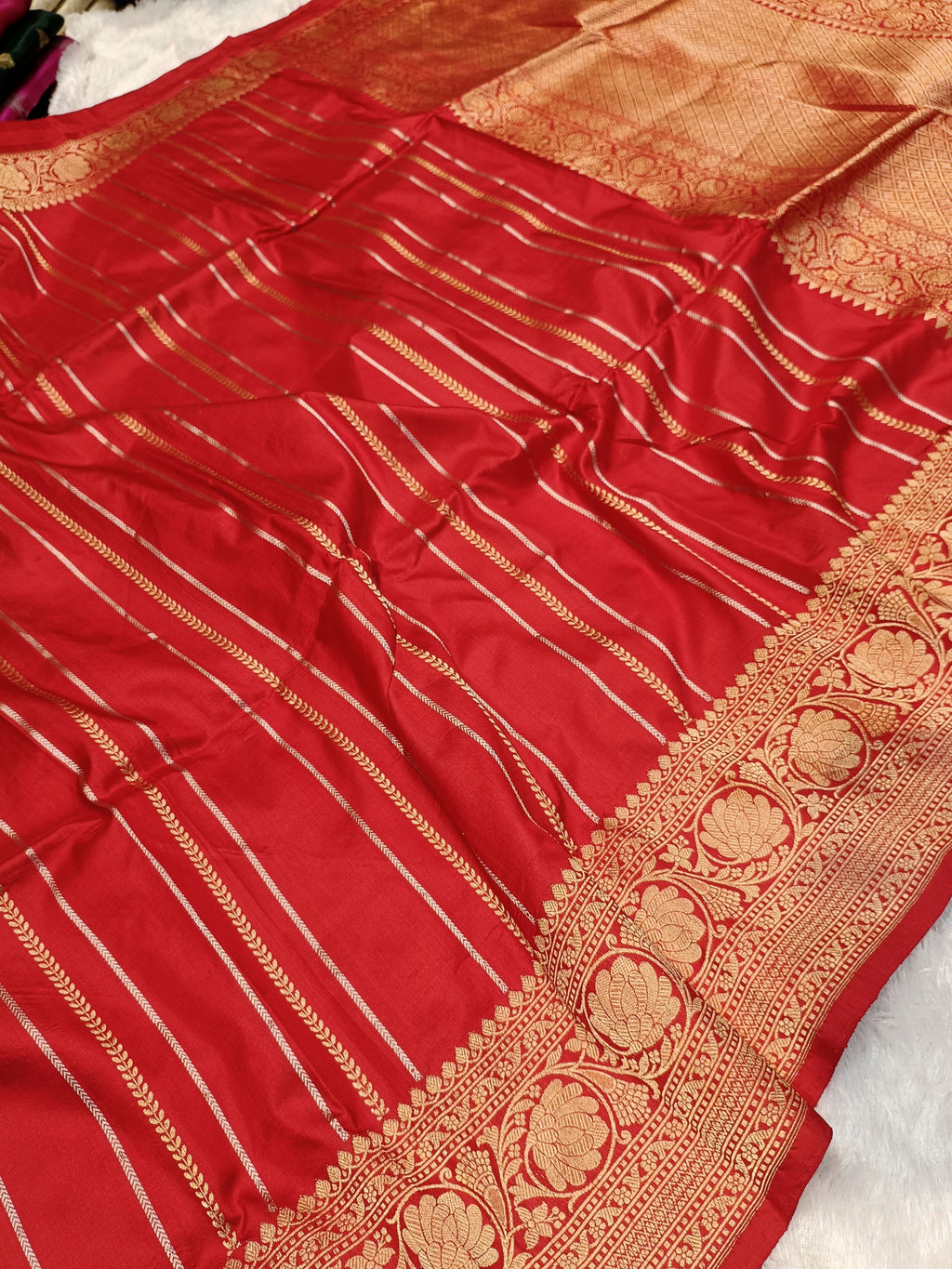 Bridal Red Shade Handwoven High Percentage Kataan Silk Banarasi