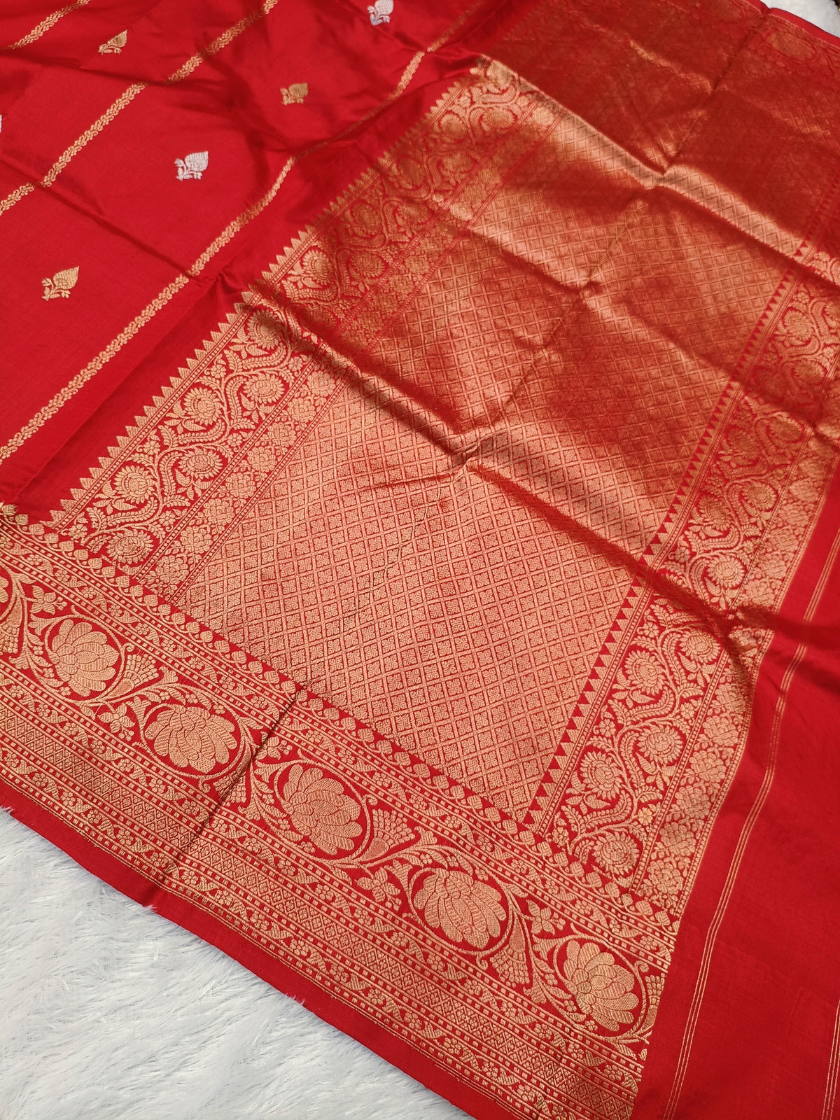 Bridal Red Shade Handwoven High Percentage Kataan Silk Banarasi