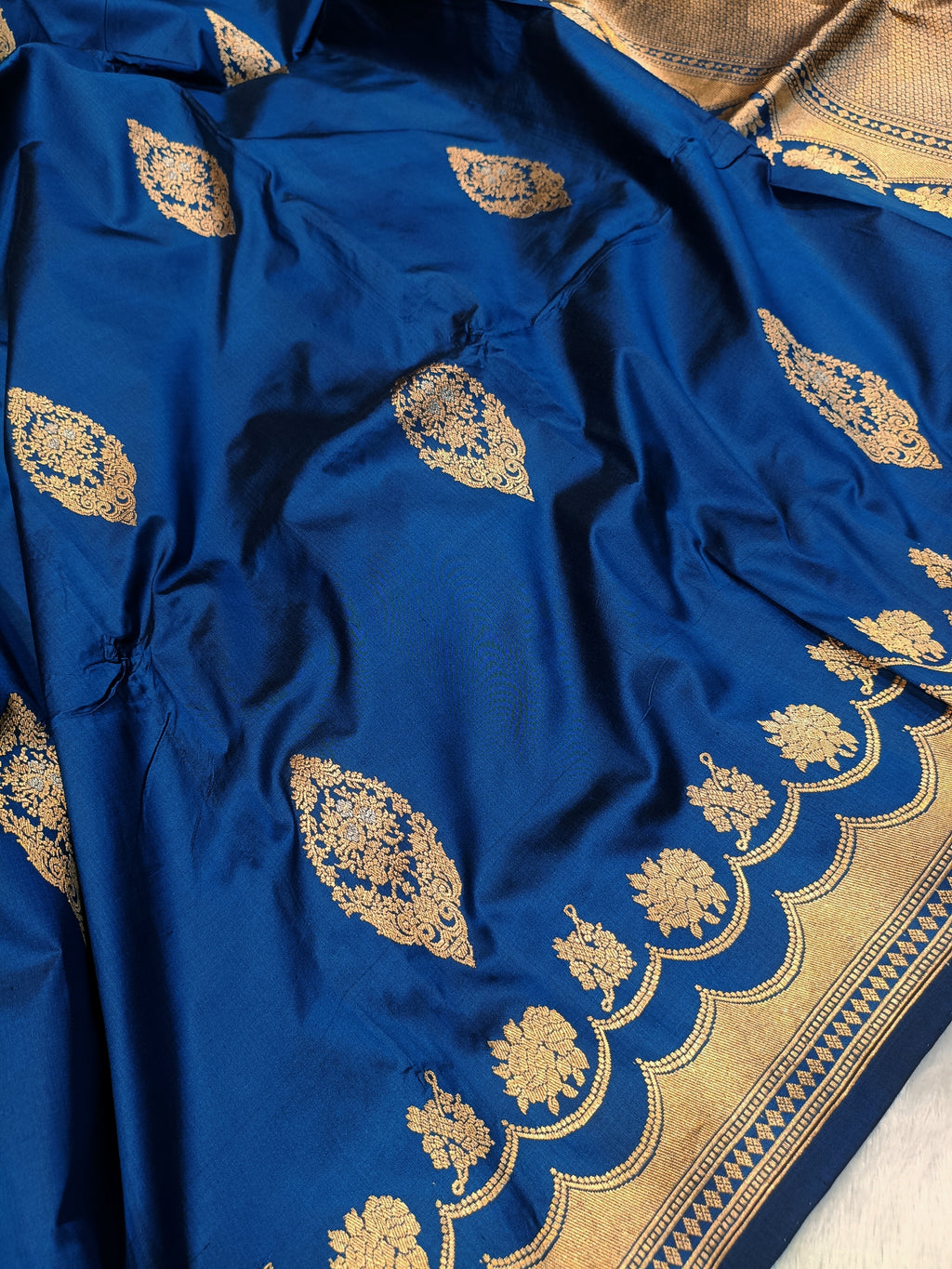 Royal Blue Shade Handwoven High Percentage Kataan Silk Saree