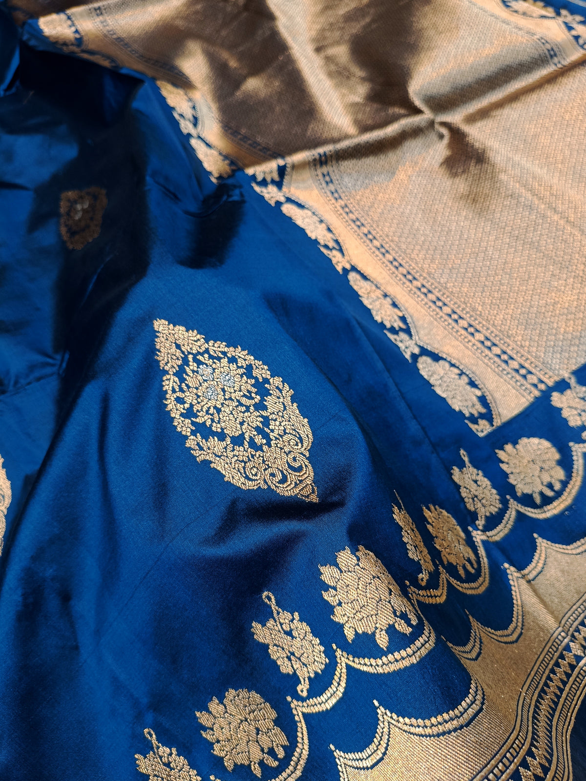 Royal Blue Shade Handwoven High Percentage Kataan Silk Saree