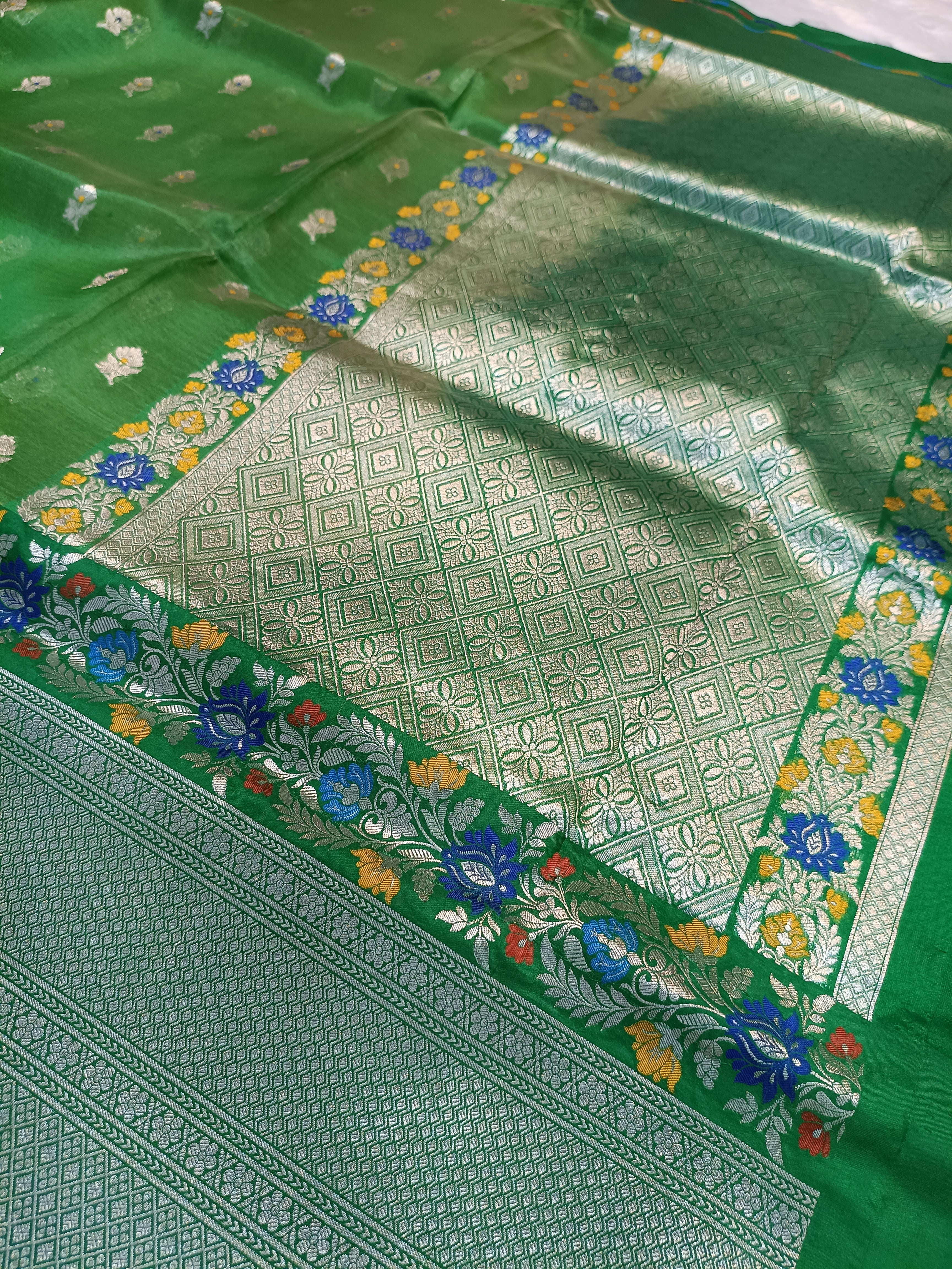 Pure Kora Organza Silk Banarasi Saree with Contrast Floral Border