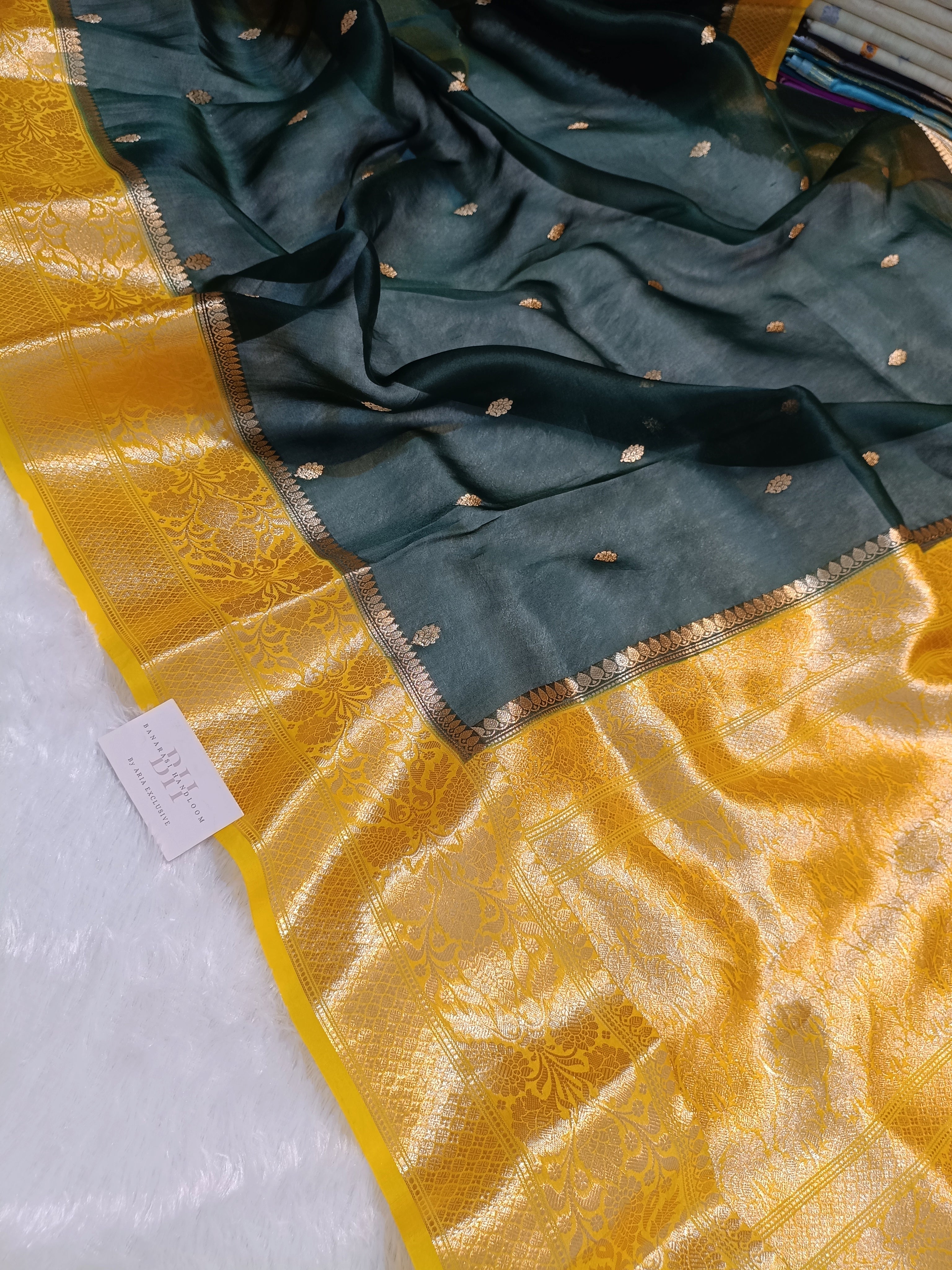 Pure Kora Organza Silk Banarasi Saree with Contrast Floral Border